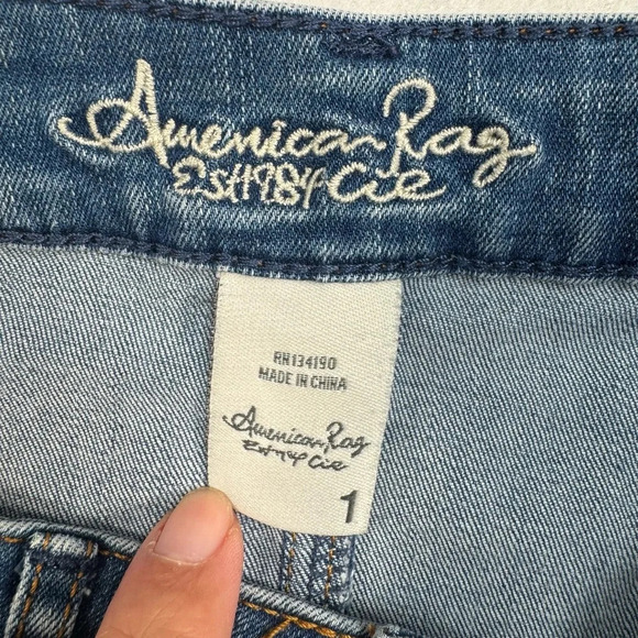 American Rag Button Down Jean Denim Mini Skirt Womens Size 1 - Picture 3 of 7